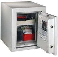 Einbruchs- und Feuersicherer Möbeltresor mit 30 Minuten Feuerschutz.